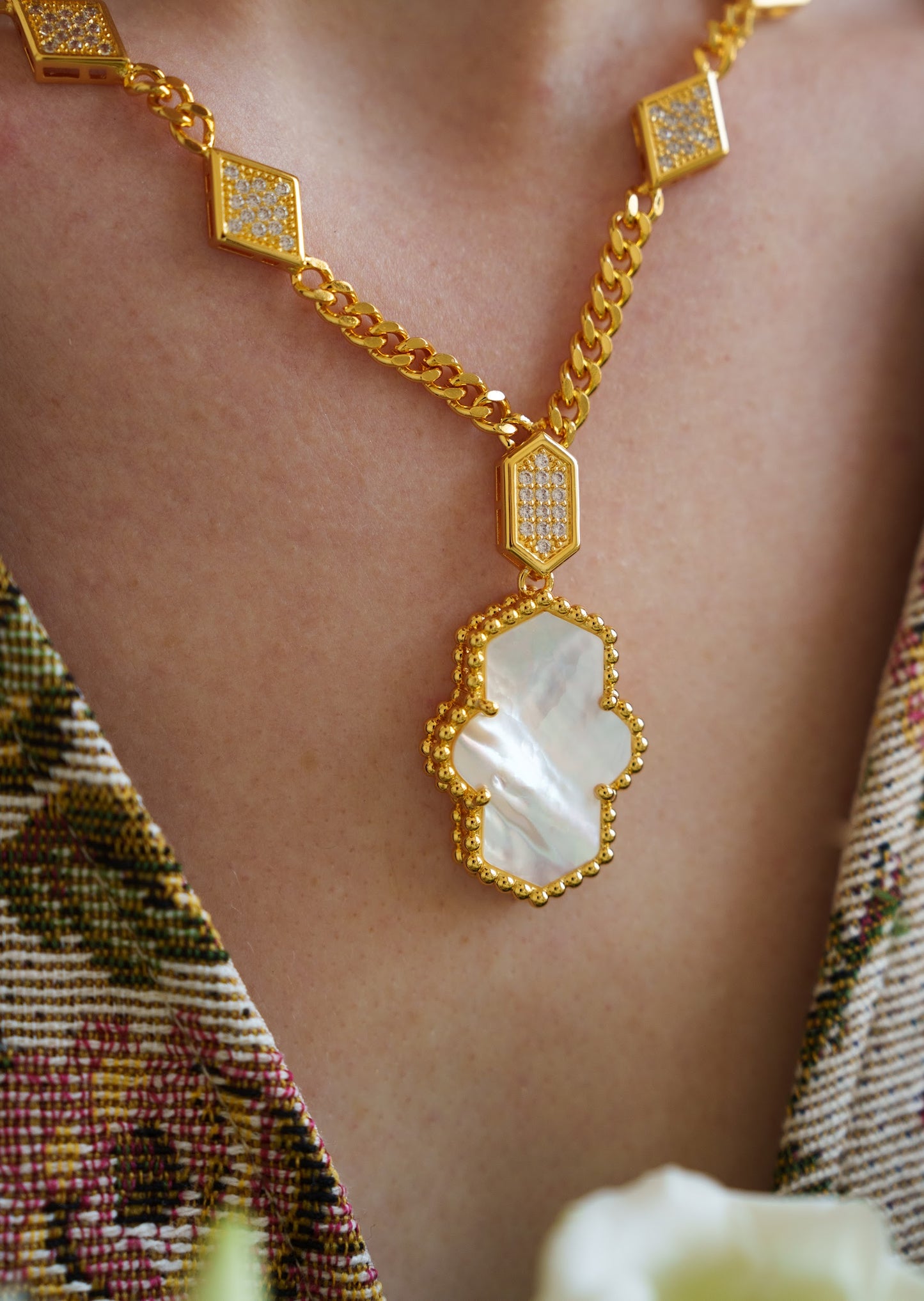 Velura Gold Necklace