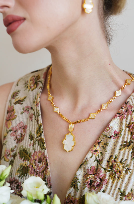 Velura Gold Necklace